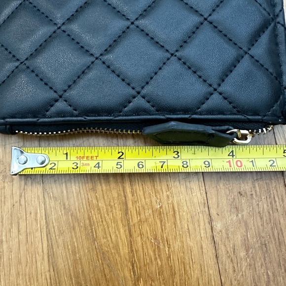 *last chance!!* Black zip wallet with ring - Picture 10 of 14